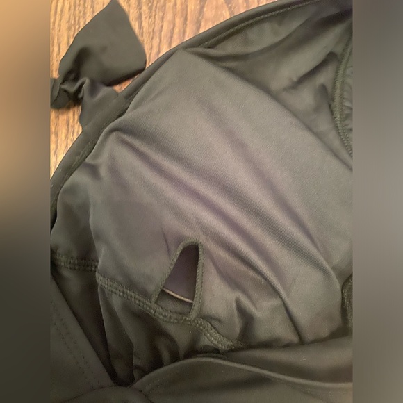 Marina West one-piece black ruffle sleeve swimsuit size S - Picture 7 of 8